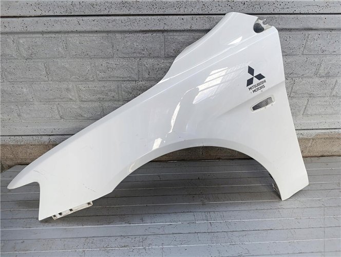 MITSUBISHI LANCER X10 08-17 BŁOTNIK PRZEDNI LEWY ORYGINAŁ (17715664837)