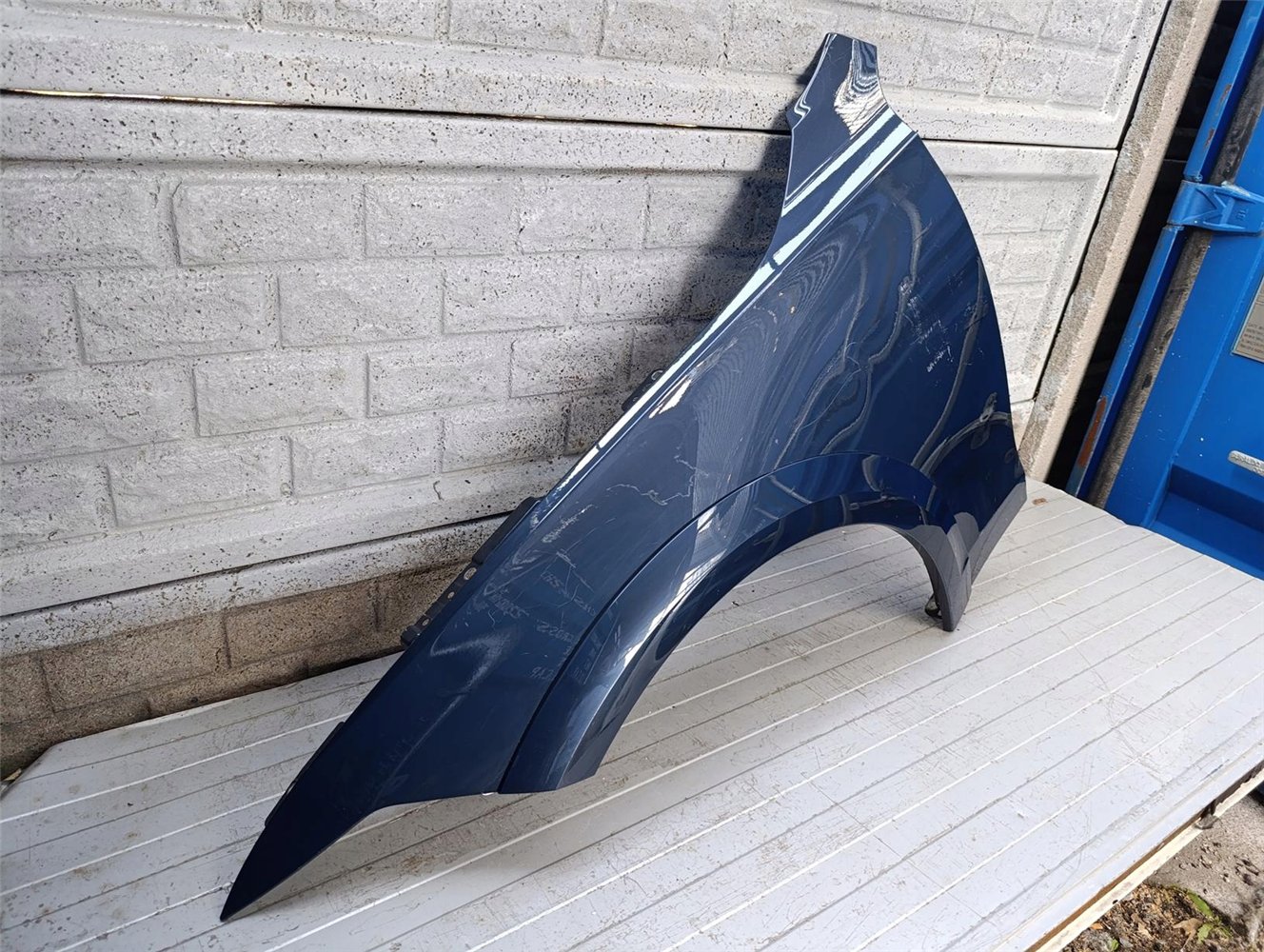 VOLVO S90 V90 CROSS COUNTRY 16-25 BŁOTNIK PRZEDNI LEWY ORYGINAŁ (17715666278)