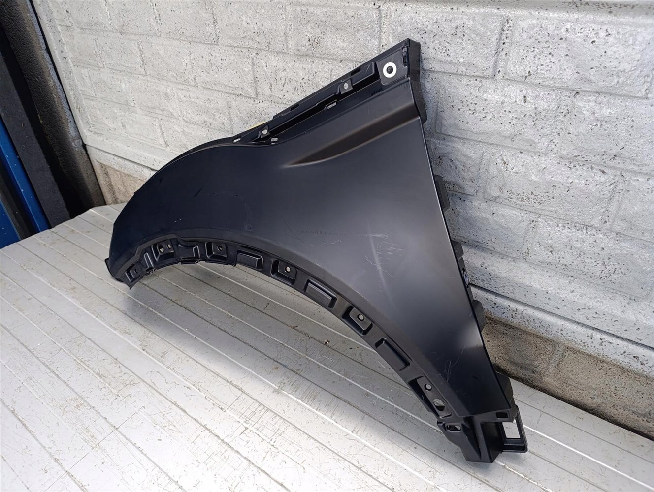 LAND ROVER EVOQUE 12-18 BŁOTNIK PRZEDNI LEWY NOWY ORYGINAŁ (17718170146)