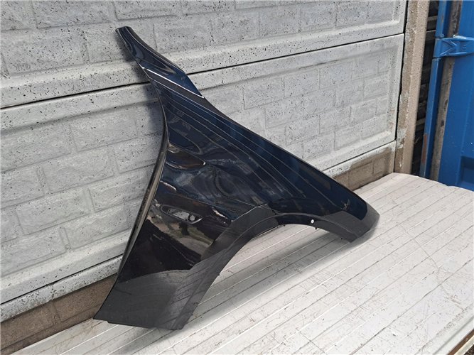 BMW X1 E84 2008-2013 BŁOTNIK PRAWY PRZEDNI ORYGINAŁ (17718174245)