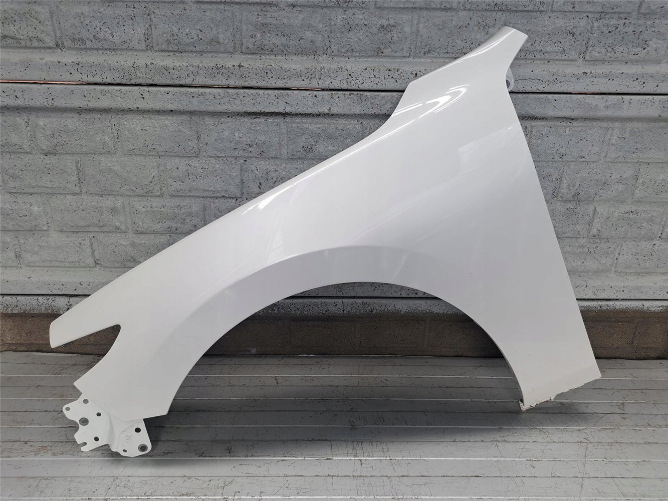 MAZDA III 3 2019 -2025 HB BŁOTNIK LEWY PRZEDNI ORYGINAŁ (17718179843)