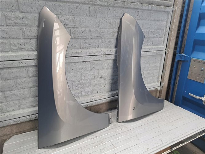 BMW iX i-X BŁOTNIK PRAWY PRZEDNI ORYGINAŁ (17718181777)