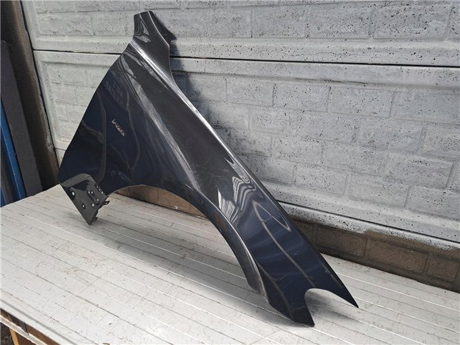 BMW 6 VI GT G-32 17-23 BŁOTNIK PRAWY PRZÓD ORYGINAŁ (17718191417)