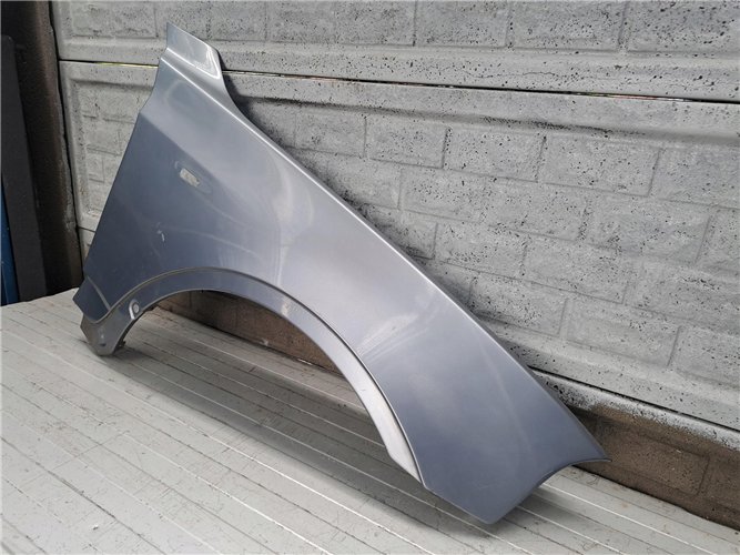 BMW X3 E83 LIFT BŁOTNIK PRAWY PRZEDNI ORYGINAŁ (17718216941)