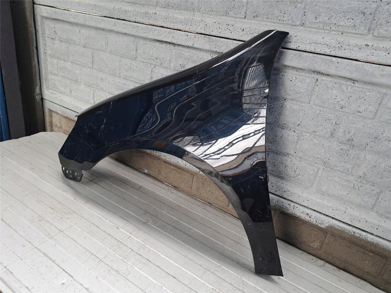 VW GOLF 6 VI KOMBI 1K9 08-13 BŁOTNIK LEWY PRZEDNI ORYGINAŁ (17718218635)