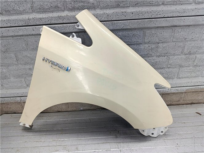 TOYOTA PRIUS PLUS BŁOTNIK PRZEDNI PRAWY ORYGINAŁ (17718224692)