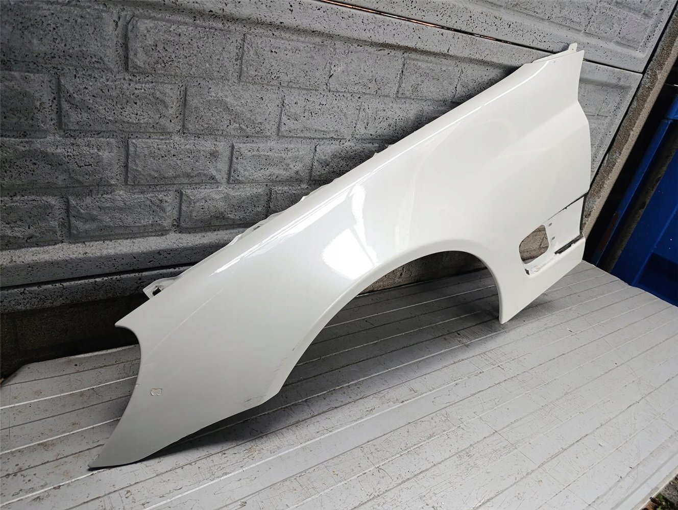 MERCEDES SL230 SL 230 LIFT BŁOTNIK LEWY PRZEDNI ORYGINAŁ (17718231941)