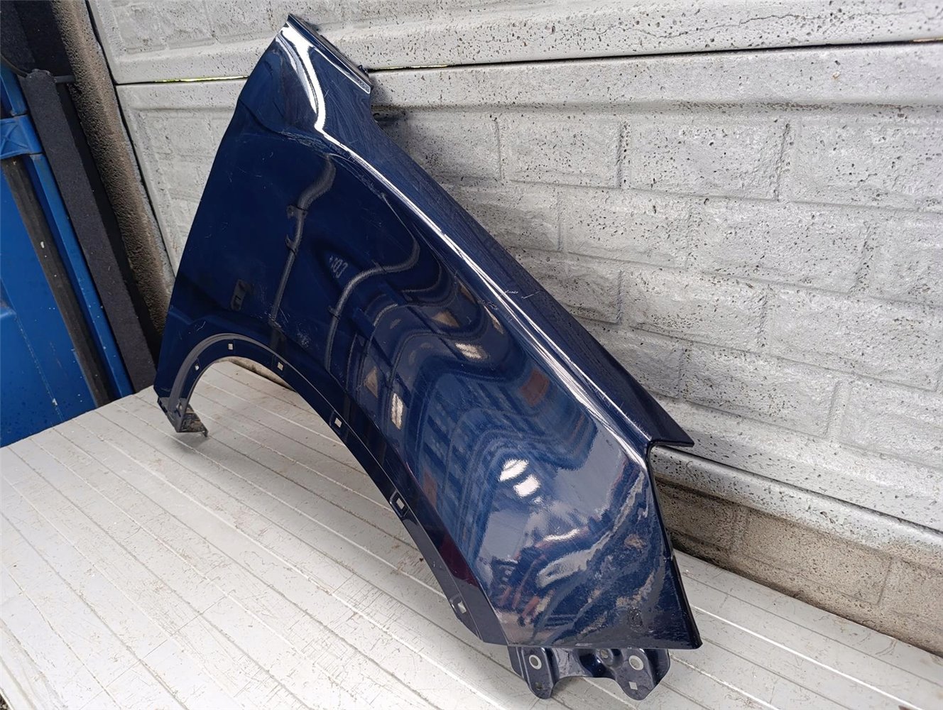 SSANGYONG REXTON 2 II G4 17-24 BŁOTNIK PRAWY PRZEDNI ORYGINAŁ (17718247086)