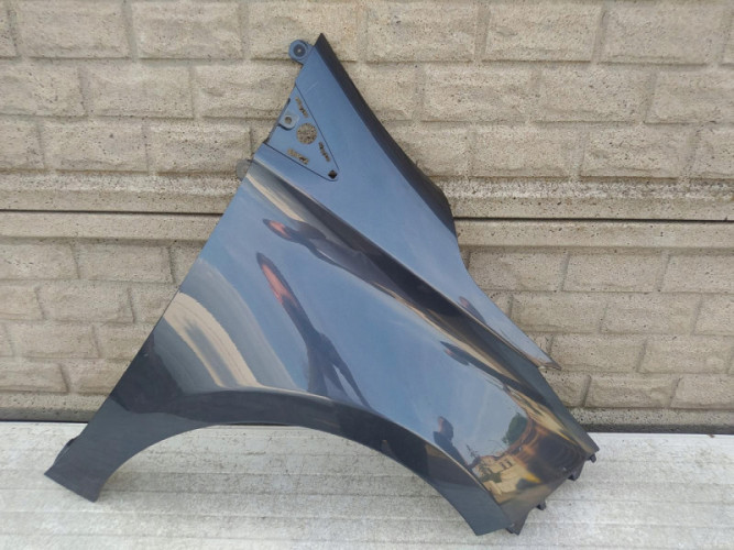 RENAULT ZOE BŁOTNIK PRAWY PRZEDNI - (12320153504)