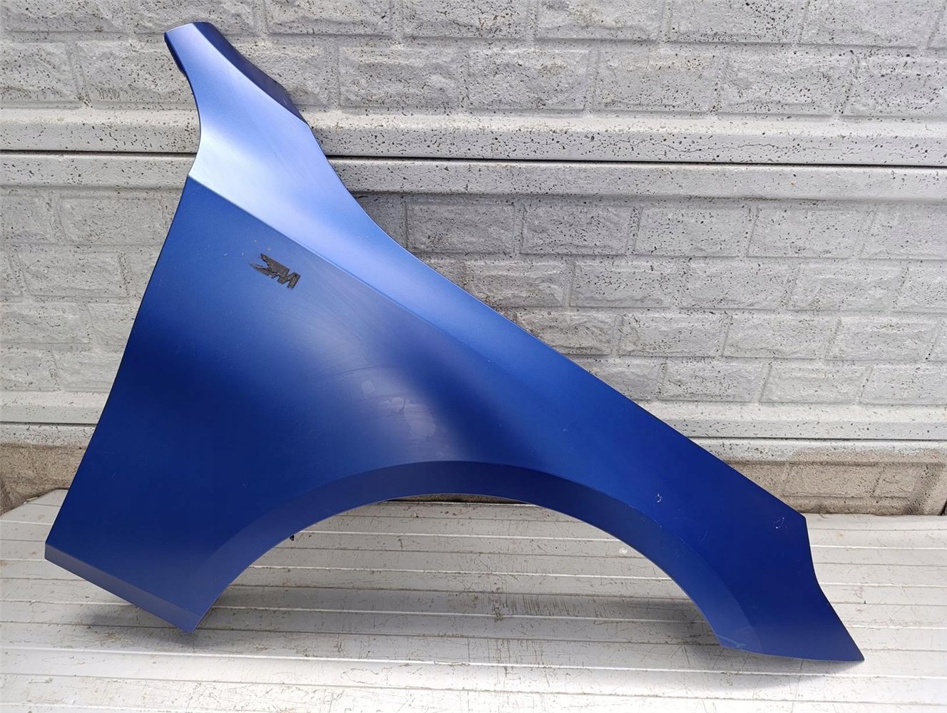 BMW 5 G60 BŁOTNIK PRAWY 2023- ORYGINAŁ (17727429363)