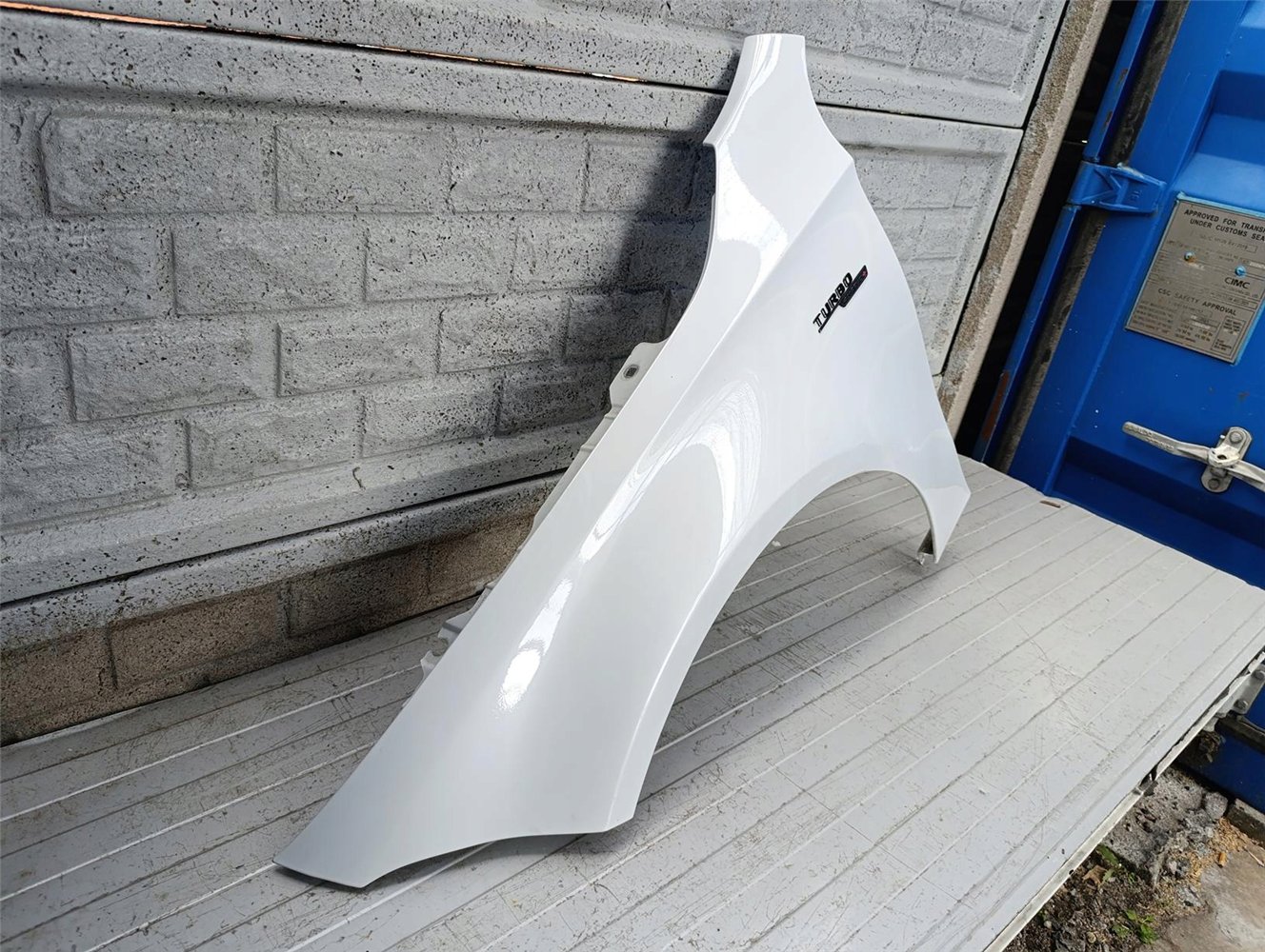 MERCEDES A KLASA W177 W 177 AMG BŁOTNIK LEWY ORYGINAŁ (17727446467)