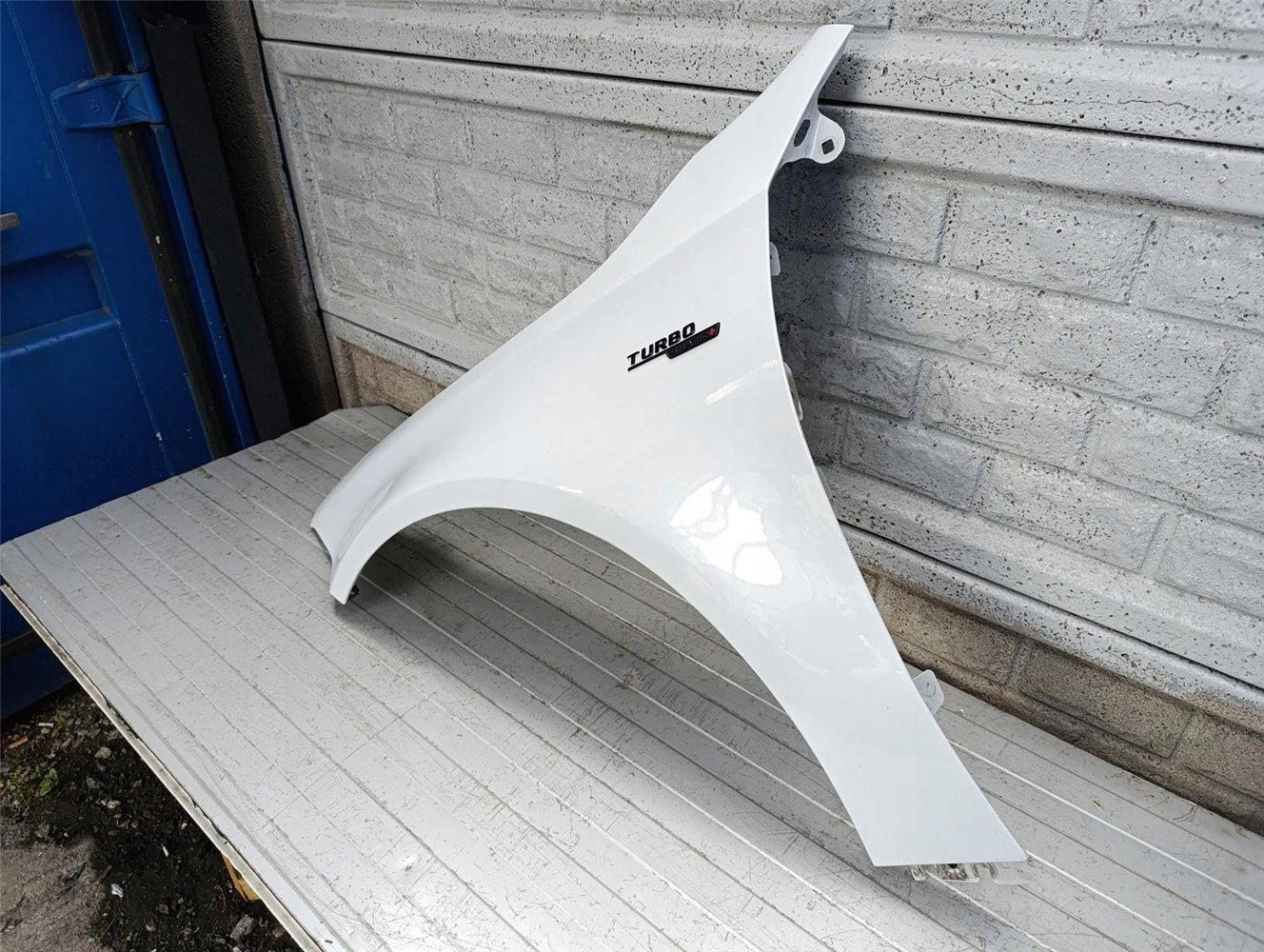 MERCEDES A KLASA W177 W 177 AMG BŁOTNIK LEWY ORYGINAŁ (17727446467)