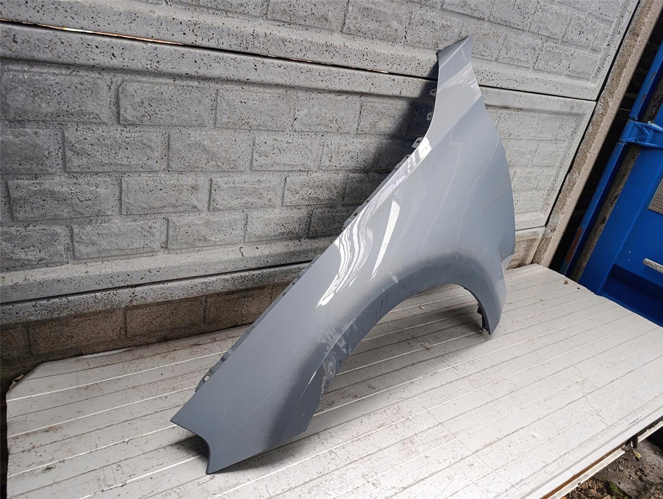 BMW M2 M 2 G87 23- BŁOTNIK LEWY PRZEDNI ORYGINAŁ (17727447396)