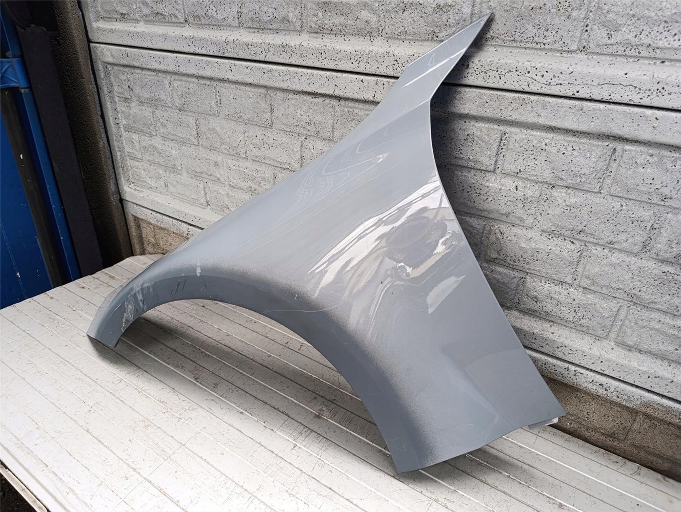 BMW M2 M 2 G87 23- BŁOTNIK LEWY PRZEDNI ORYGINAŁ (17727447396)