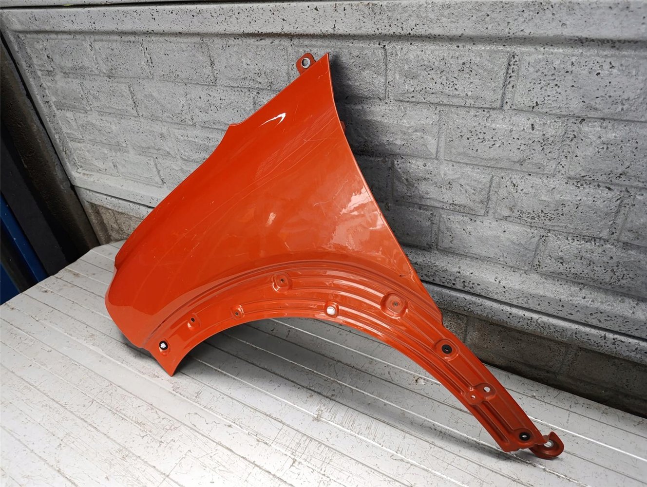 CITROEN C3 AIRCROSS BŁOTNIK LEWY PRZEDNI ORYGINAŁ (17727458092)