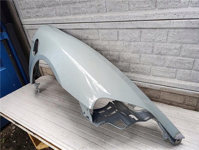 PORSCHE TAYCAN TURBO SPORT BŁOTNIK PRZEDNI PRAWY ORYGINAŁ (17727473410)