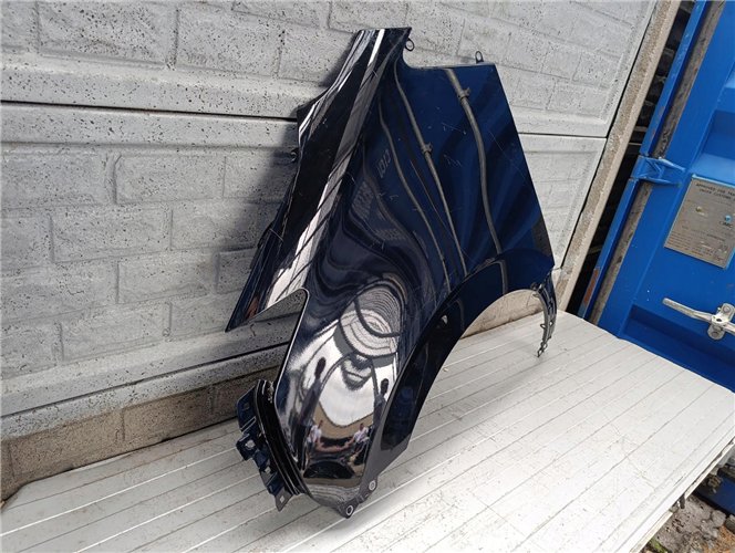 HYUNDAI H1 STARIA 2021- BŁOTNIK PRZEDNI LEWY ORYGINAŁ (17727488041)