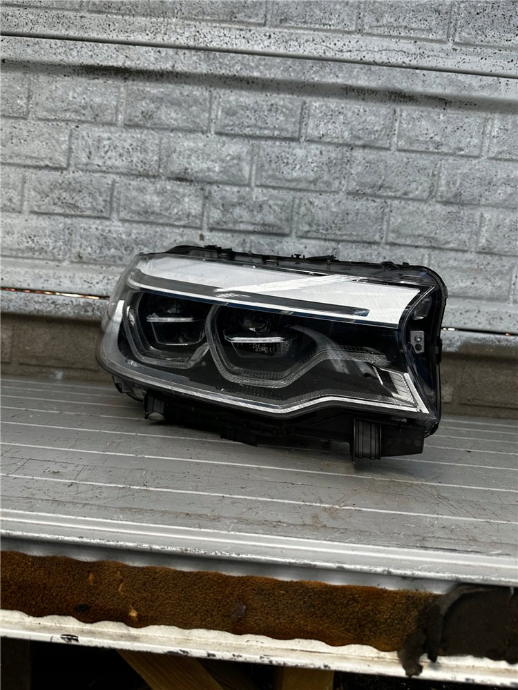 BMW 5 G30 G31 M5 F90 FULL LED ADAPTIVE PRAWA EU (17734280822)