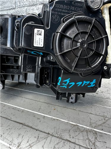 BMW 5 G30 G31 M5 F90 FULL LED ADAPTIVE PRAWA EU (17734280822)