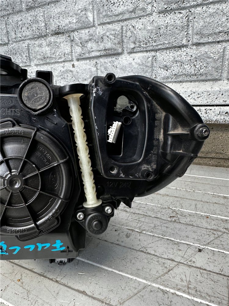 BMW 5 G30 G31 M5 F90 FULL LED ADAPTIVE PRAWA EU (17734280822)