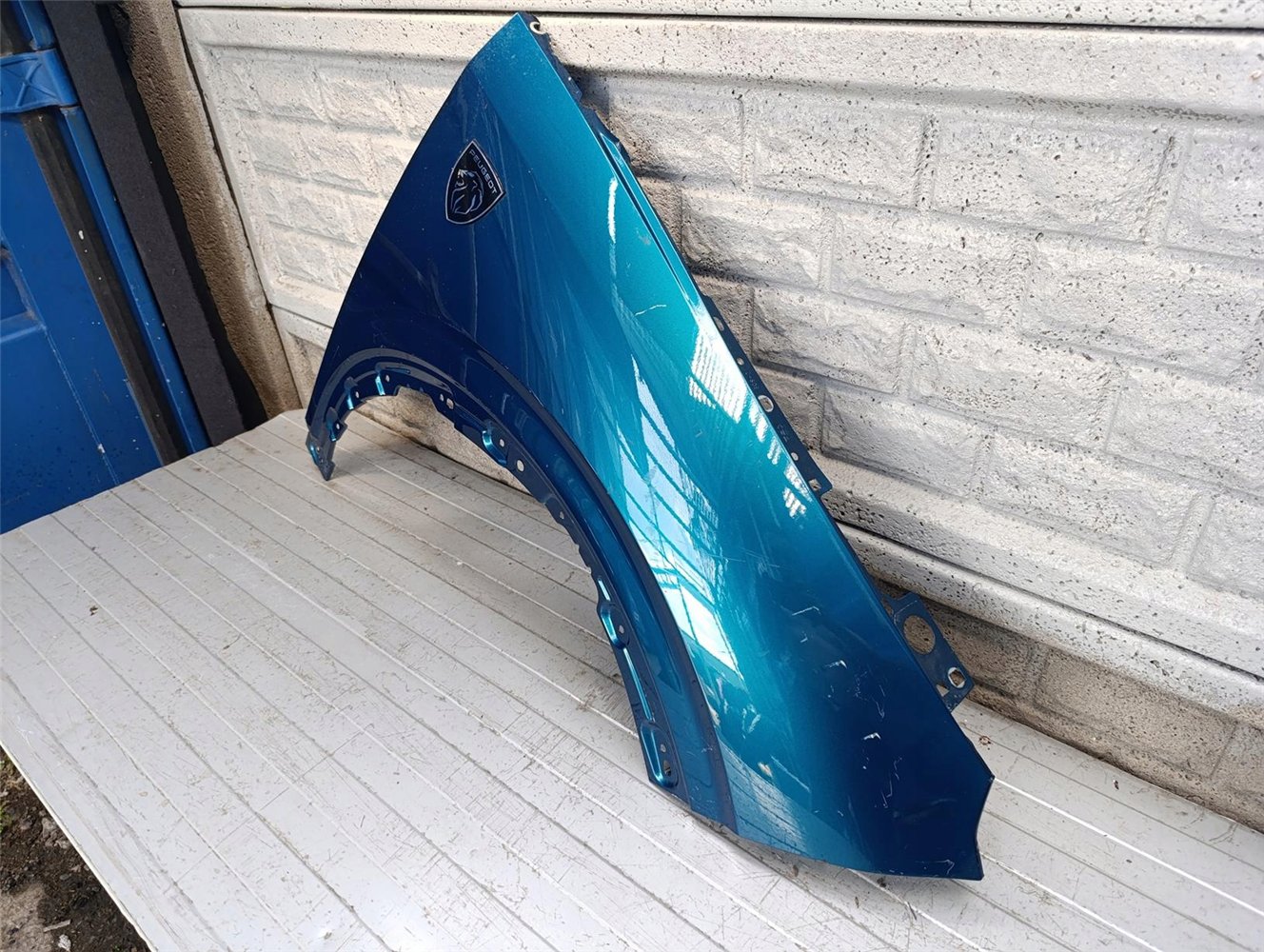 PEUGEOT 3008 24-25 BŁOTNIK PRZEDNI PRAWY ORYGINAŁ (17736464289)