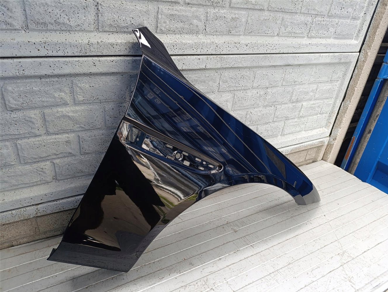 JAGUAR XF 2015 - 2024 BŁOTNIK PRZEDNI PRAWY ORYGINAŁ (17736483023)