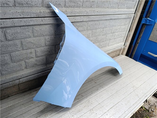 BMW M2 M 2 G87 23- BŁOTNIK PRAWY ORYGINAŁ (17736487634)