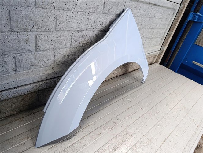 VOLVO EX30 2023- BŁOTNIK PRZEDNI LEWY ORYGINAŁ (17741514405)