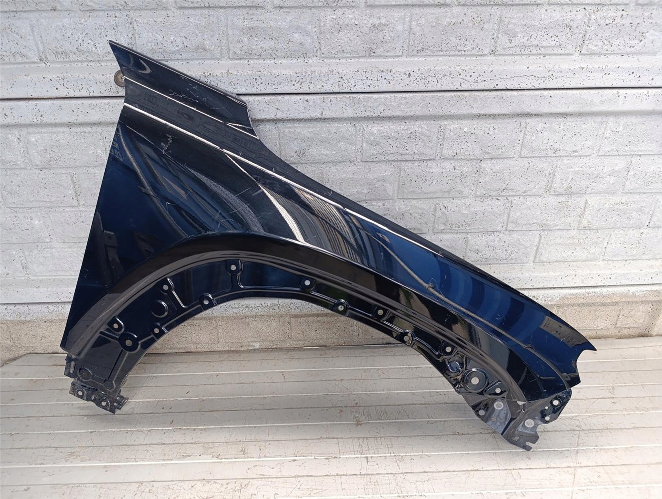 MAZDA MX30 MX-30 BŁOTNIK PRZEDNI PRAWY ORYGINAŁ (17741530501)