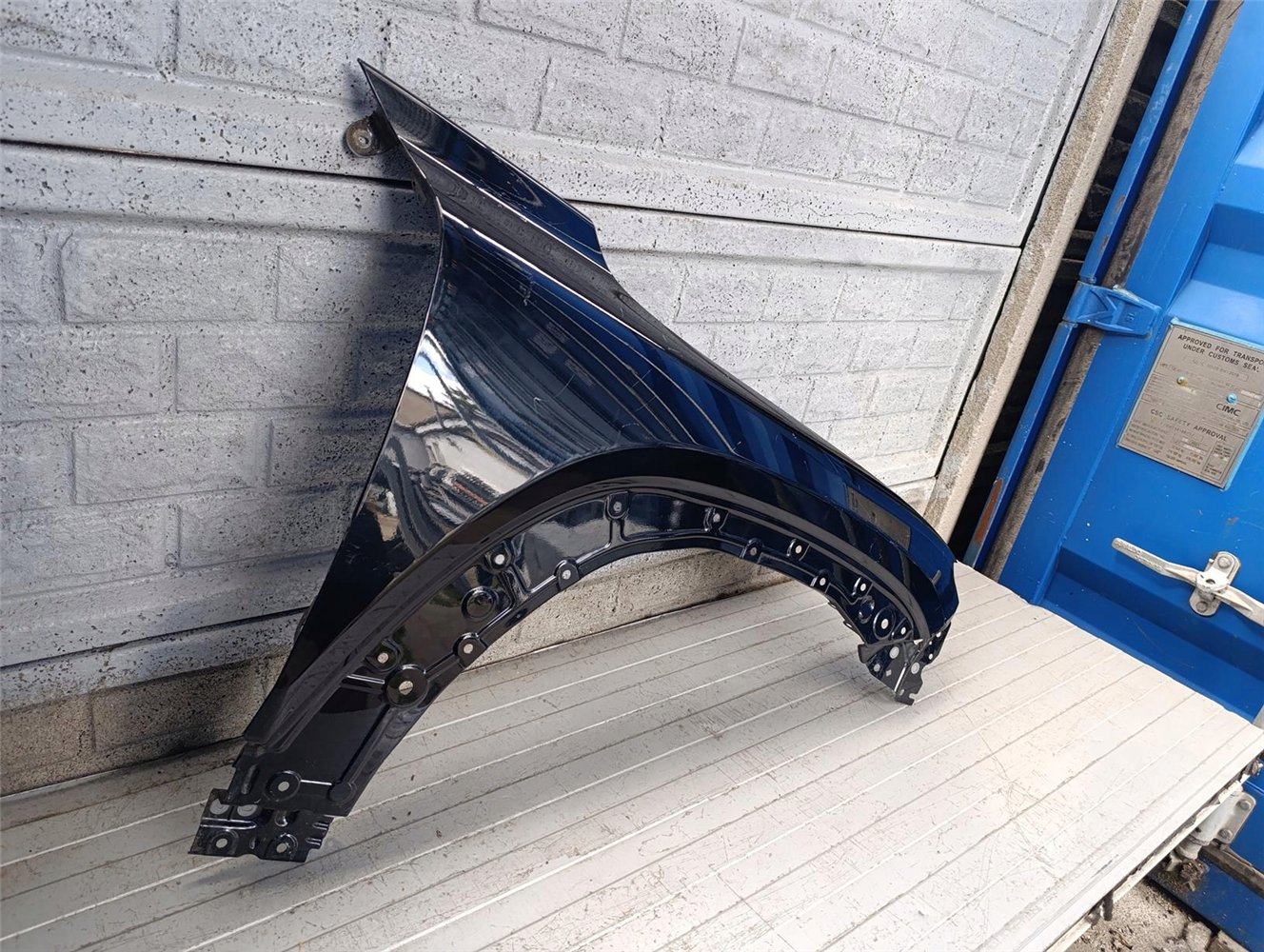 MAZDA MX30 MX-30 BŁOTNIK PRZEDNI PRAWY ORYGINAŁ (17741530501)