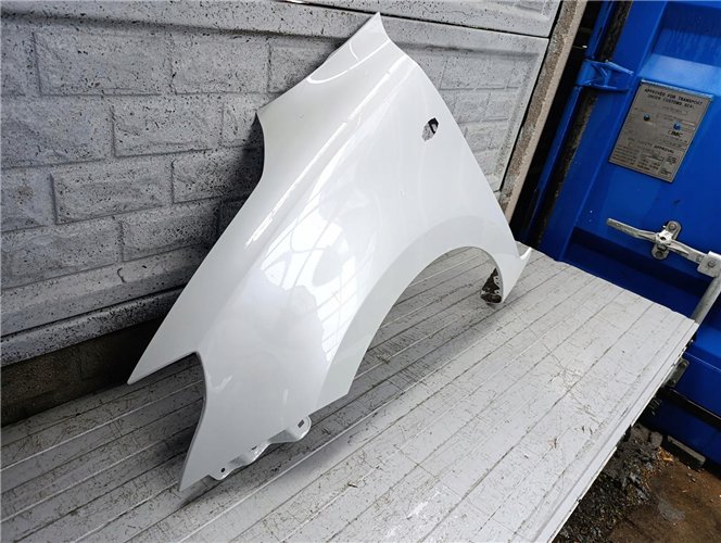 SUZUKI SWIFT MK8 17-23 BŁOTNIK PRZEDNI LEWY ORYGINAŁ (17752495534)