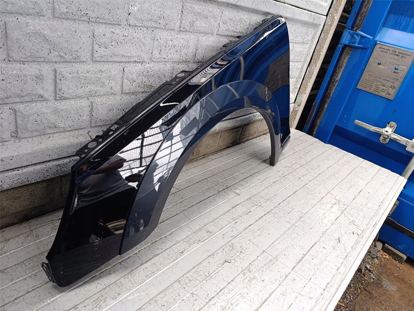 AUDI A4 ALLROAD B9 LIFT 19-24 BŁOTNIK LEWY ORYGINAŁ (17752500157)