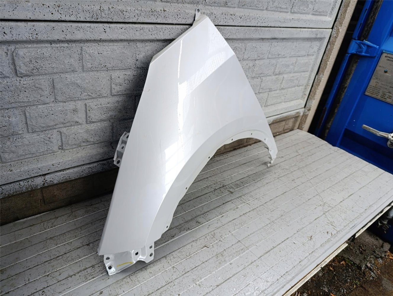 TOYOTA CHR C-HR 2 II 2024- BŁOTNIK PRZEDNI LEWY ORYGINAŁ (17752511111)