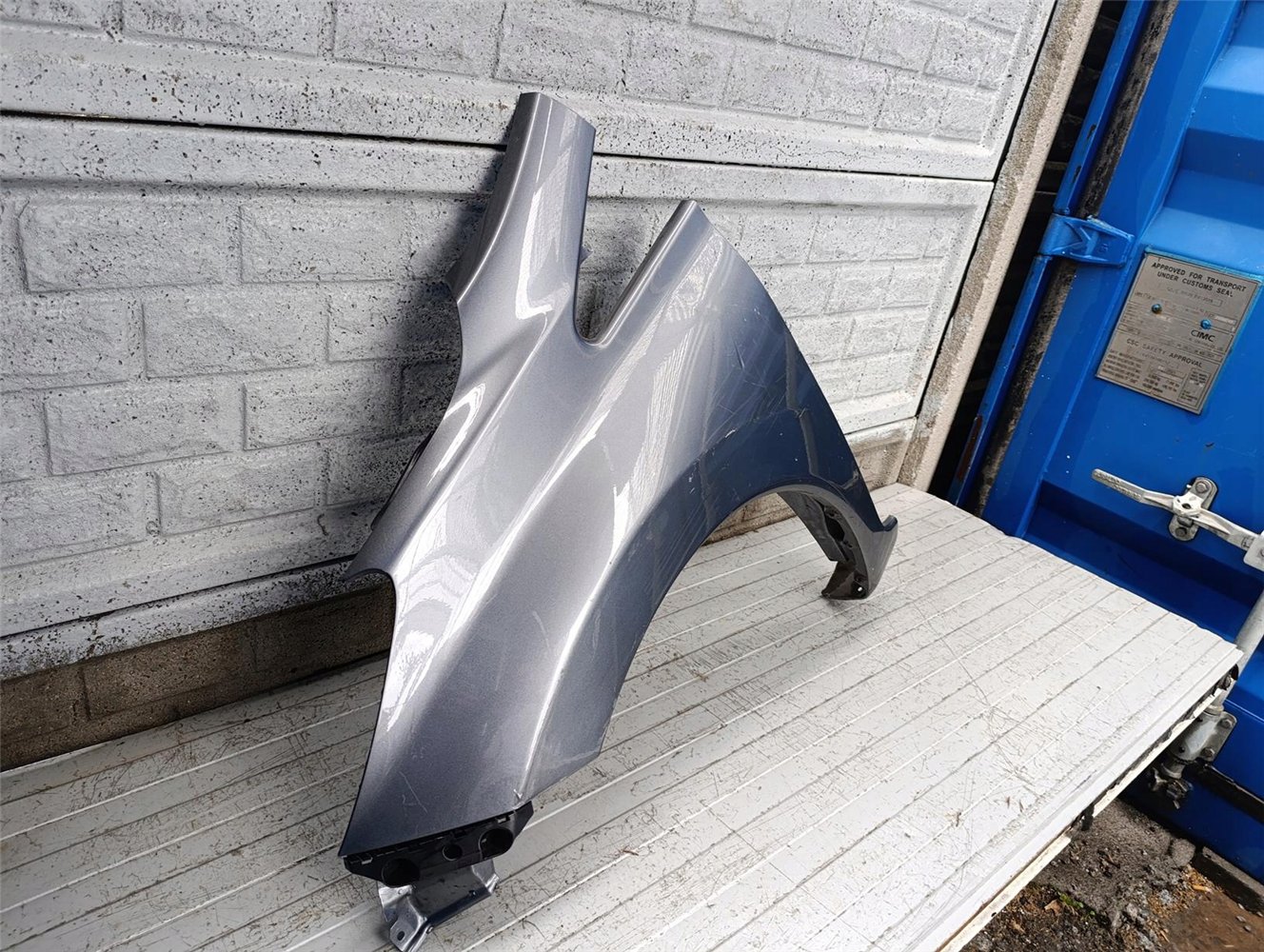 NISSAN NOTE 2 II 2013-BŁOTNIK PRZEDNI LEWY ORYGINAŁ (17752512425)