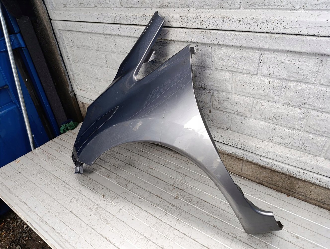 NISSAN NOTE 2 II 2013-BŁOTNIK PRZEDNI LEWY ORYGINAŁ (17752512425)