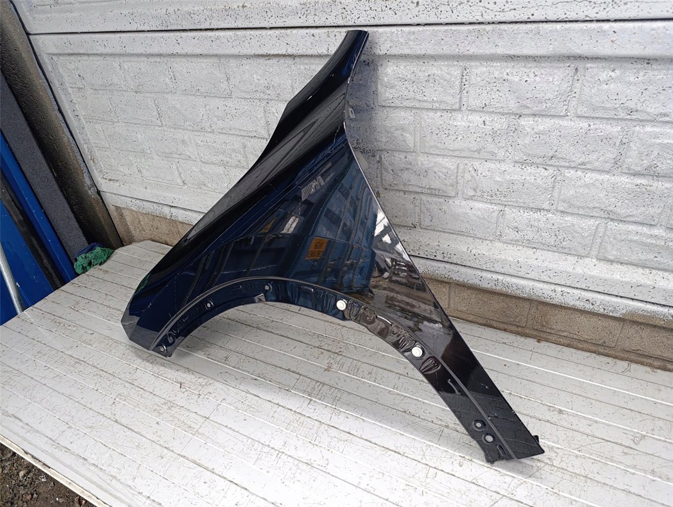 BMW X2 U10 BŁOTNIK LEWY PRZEDNI ORYGINAŁ (17752514952)