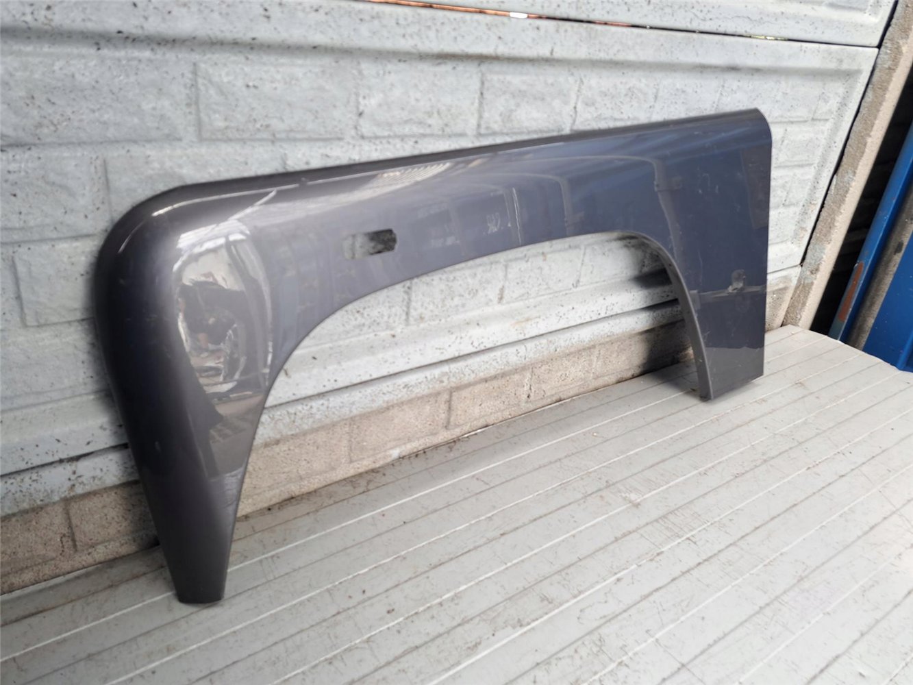 LAND ROVER DEFENDER 1 83- BŁOTNIK LEWY PRZEDNI ORYGINAŁ (17752543146)