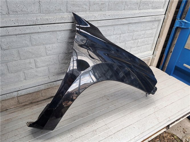 MITSUBISHI L200 2020-25 BŁOTNIK PRAWY ORYGINAŁ (17752545701)