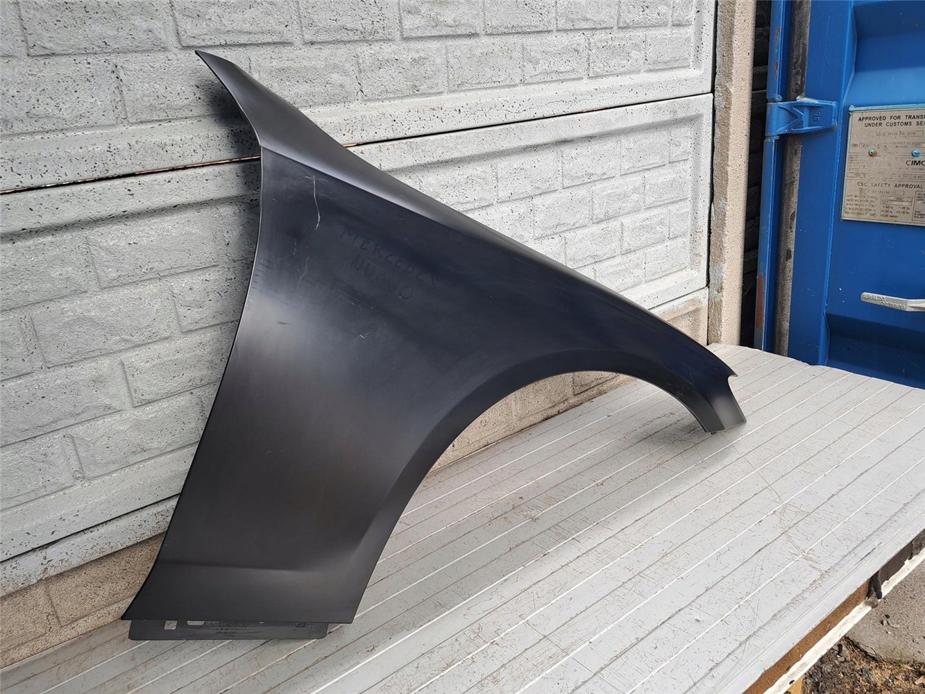 MERCEDES E-KLASA W213 W 213 16-23 BŁOTNIK PRAWY ORYGINAŁ (17752554577)