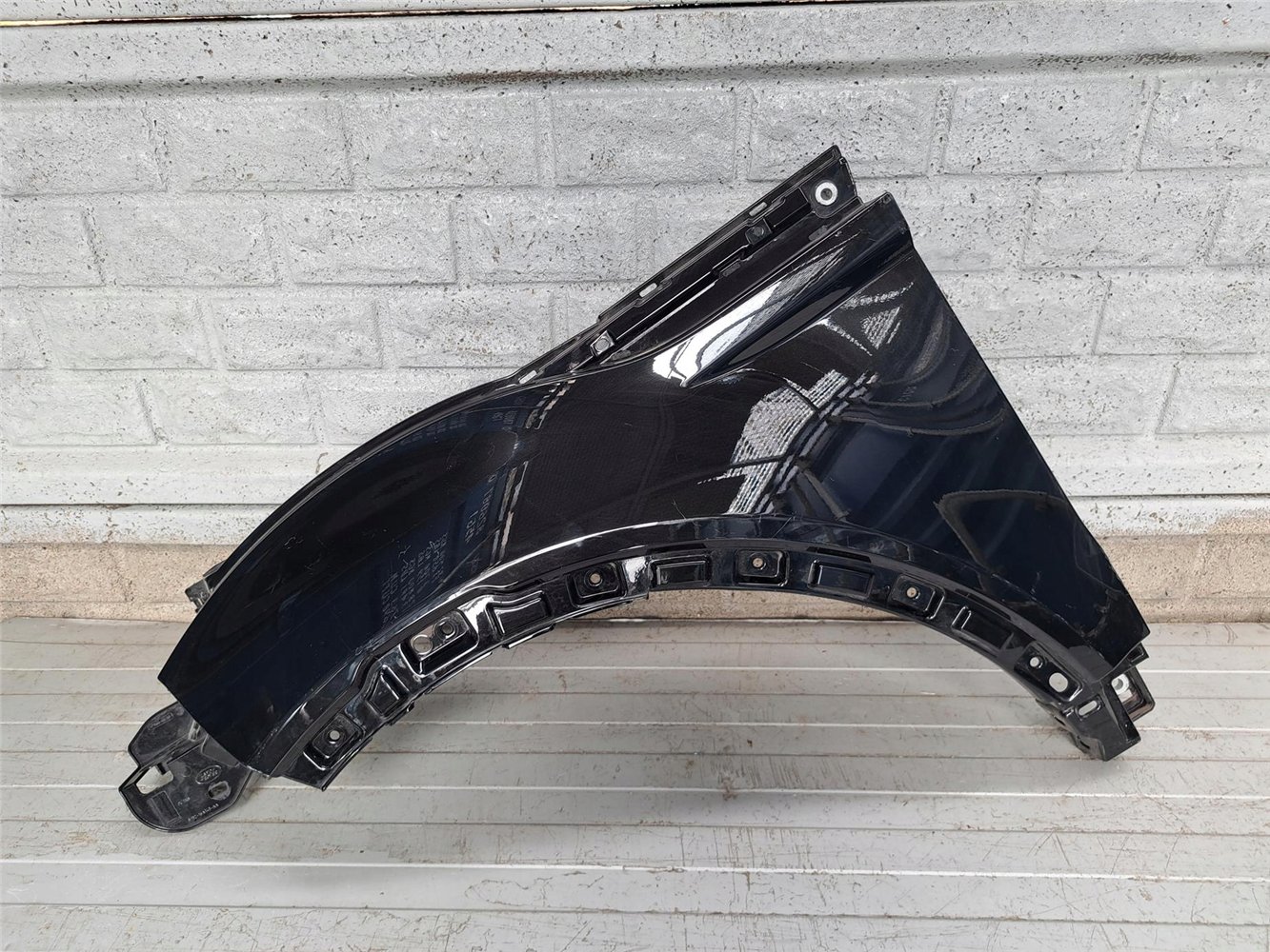 LAND ROVER EVOQUE 12-18 BŁOTNIK PRZEDNI LEWY ORYGINAŁ (17755050617)