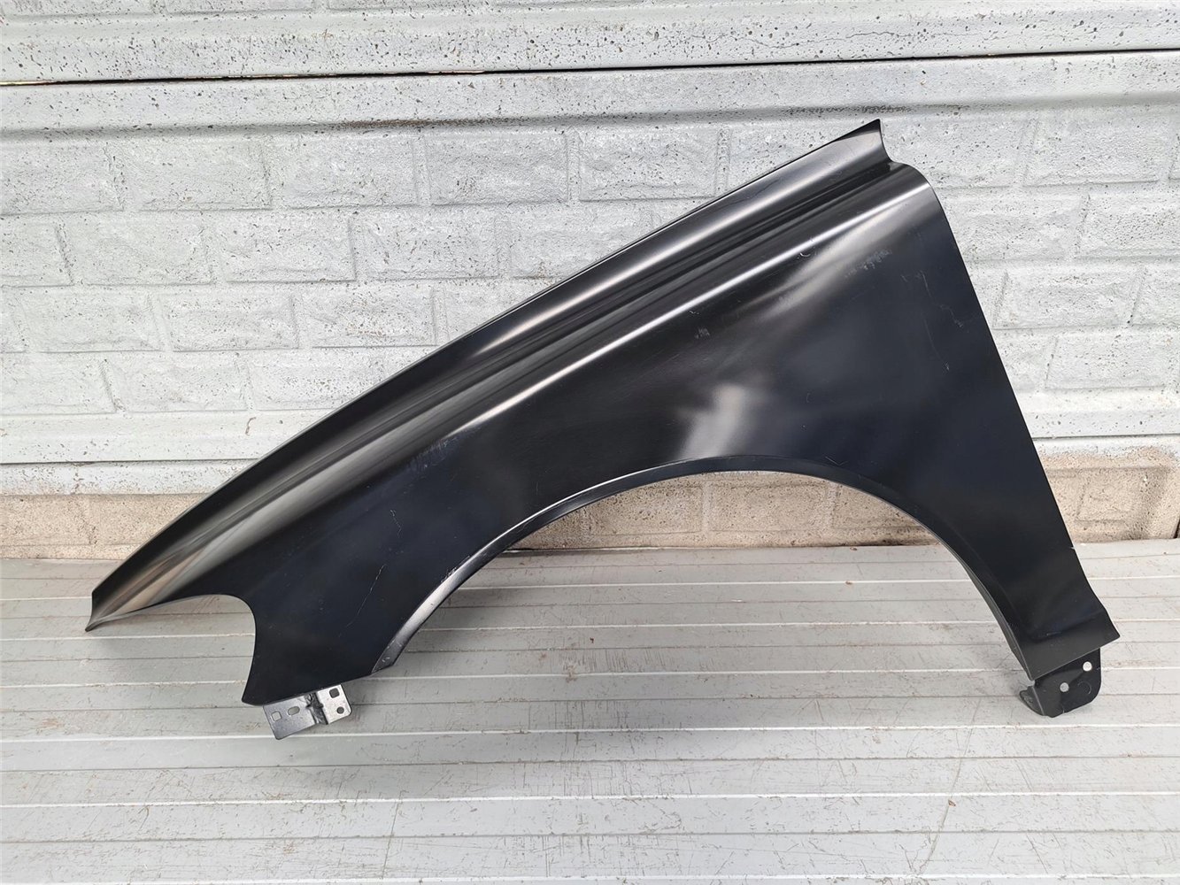 VOLVO C70 2005- BŁOTNIK PRZEDNI LEWY NOWY ORYGINAŁ (17755053215)