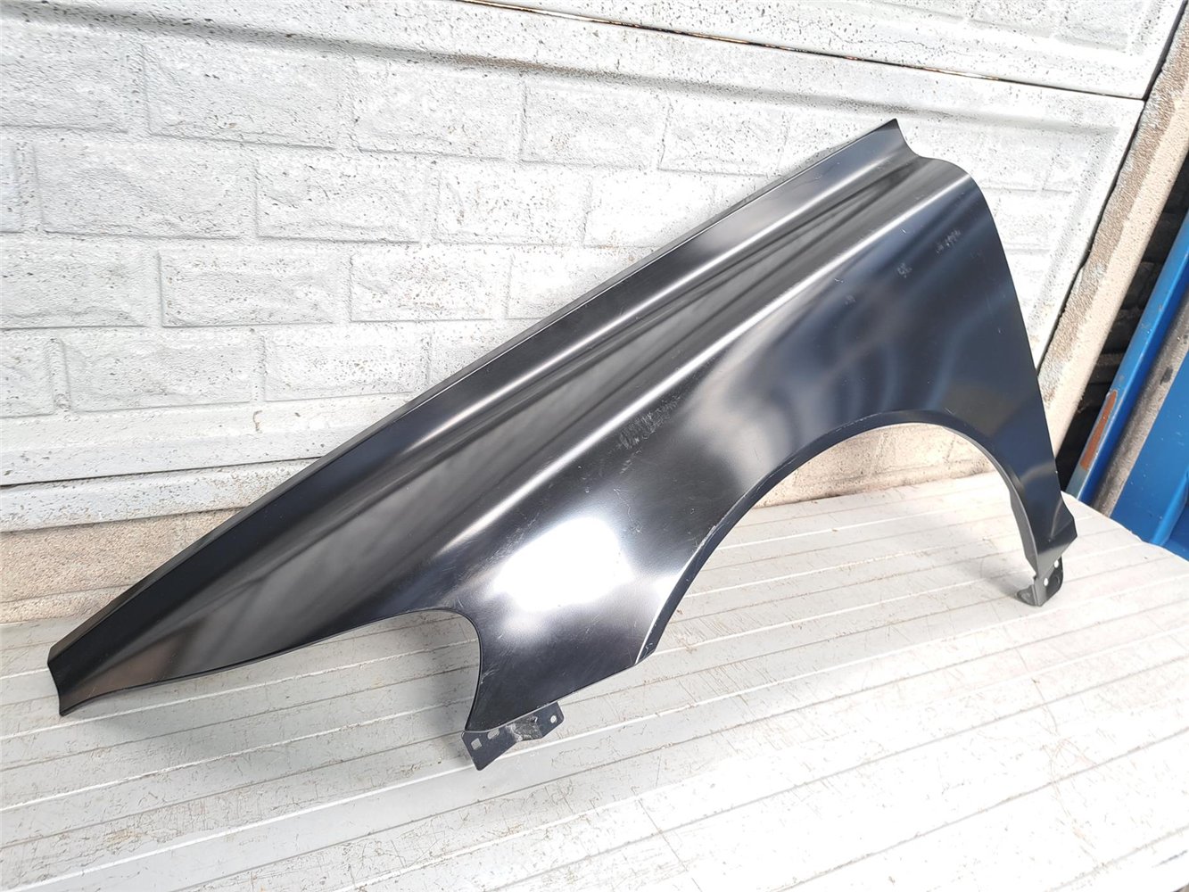 VOLVO C70 2005- BŁOTNIK PRZEDNI LEWY NOWY ORYGINAŁ (17755053215)