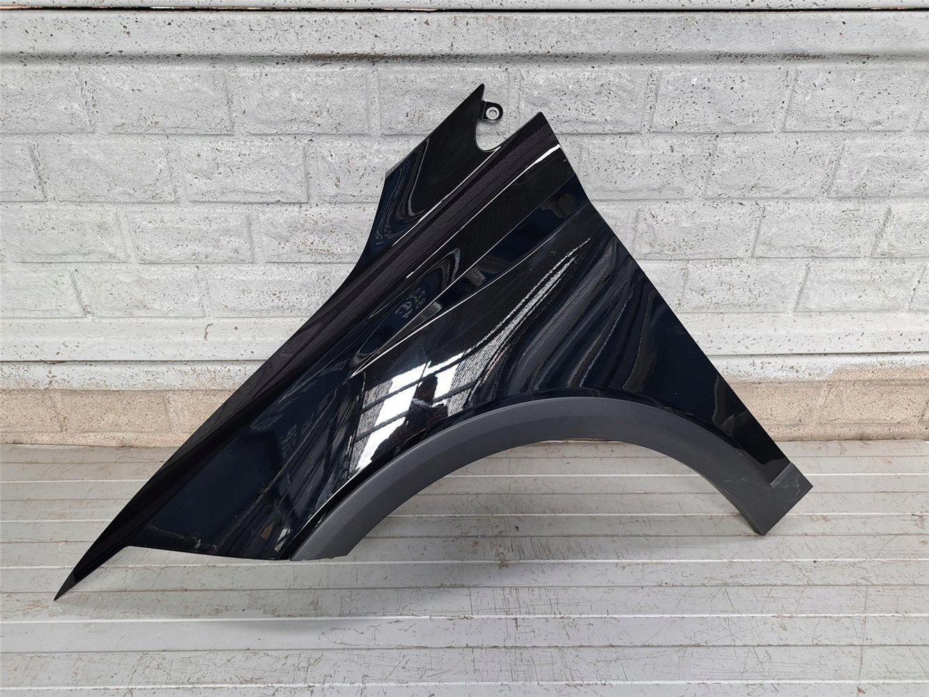 SEAT ARONA BŁOTNIK PRZEDNI LEWY ORYGINAŁ (17755058214)