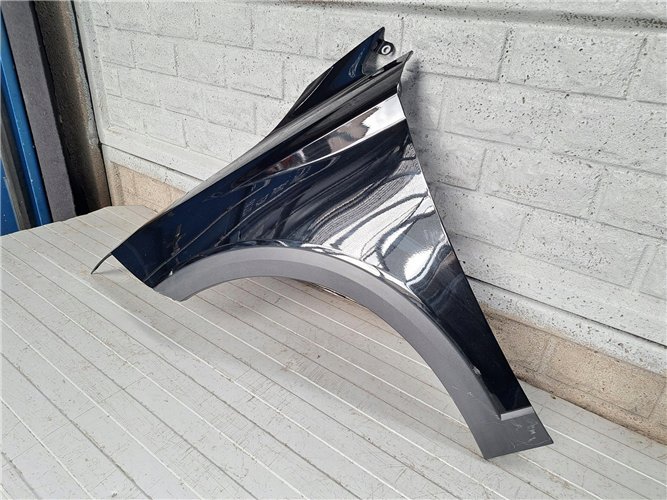 SEAT ARONA BŁOTNIK PRZEDNI LEWY ORYGINAŁ (17755058214)