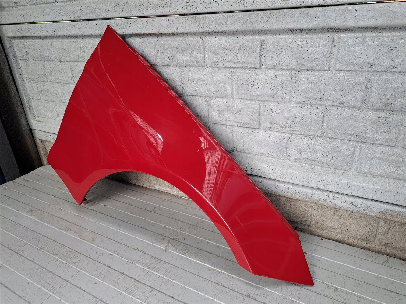 MERCEDES E KLASA COUPE W207 BŁOTNIK PRZEDNI PRAWY ORYGINAŁ (17755062110)