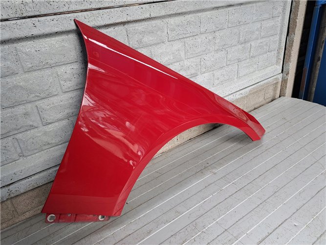 MERCEDES E KLASA COUPE W207 BŁOTNIK PRZEDNI PRAWY ORYGINAŁ (17755062110)