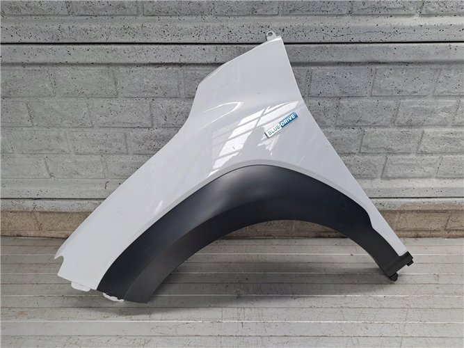 HYUNDAI KONA 2018 - 2024 BŁOTNIK LEWY PRZEDNI ORYGINAŁ (17755074310)