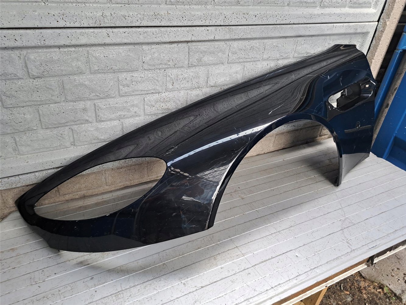 ASTON MARTIN VANTAGE 1 I 2005-18 6G33-16006 BŁOTNIK PRZEDNI LEWY ORYGINAŁ (17755118594)