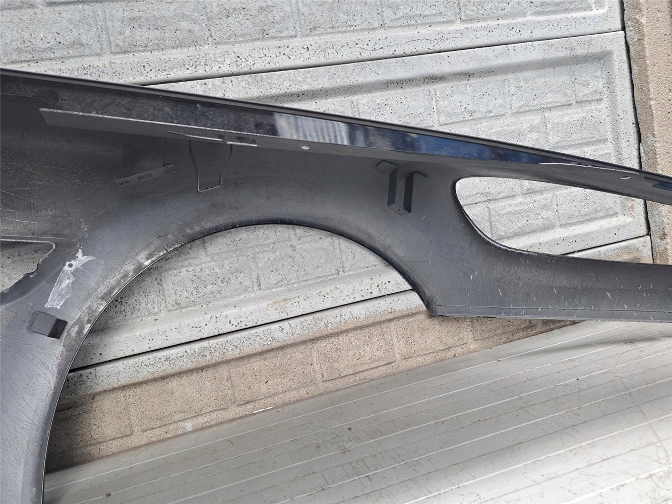 ASTON MARTIN VANQUISH 2 2012-18 qa16-1200 BŁOTNIK PRZEDNI LEWY ORYGINAŁ (17755424376)