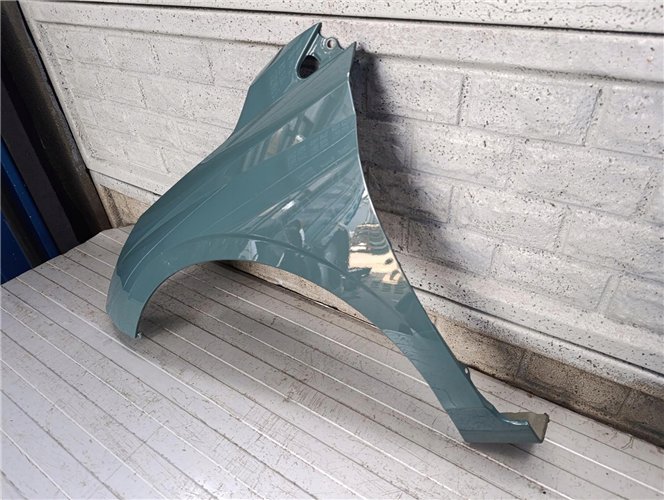 HYUNDAI I20 21-25 BŁOTNIK PRZEDNI LEWY ORYGINAŁ (17757642313)